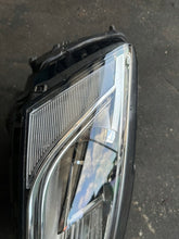 Load image into Gallery viewer, Frontscheinwerfer Audi Q5 8R0941006C Rechts Scheinwerfer Headlight SCH9395921277qr