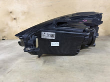 Laden Sie das Bild in den Galerie-Viewer, Frontscheinwerfer Seat Leon 5FB941006D Rechts Scheinwerfer Headlight SCH9400106811tw