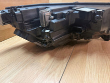 Laden Sie das Bild in den Galerie-Viewer, Frontscheinwerfer Skoda Octavia I 0301118233A Links Scheinwerfer Headlight SCH9411188865pb