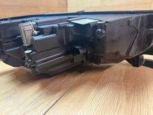Laden Sie das Bild in den Galerie-Viewer, Frontscheinwerfer Skoda Octavia I 0301118233A Links Scheinwerfer Headlight SCH9411188865pb