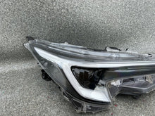 Laden Sie das Bild in den Galerie-Viewer, Frontscheinwerfer Toyota Corolla 2306211405 8111012N70 Rechts Headlight SCH9423494757dl