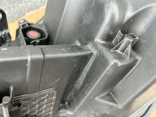 Laden Sie das Bild in den Galerie-Viewer, Frontscheinwerfer Toyota Corolla 2306211405 8111012N70 Rechts Headlight SCH9423494757dl