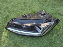 Laden Sie das Bild in den Galerie-Viewer, Frontscheinwerfer VW Caddy 2K1941031A Xenon Links Scheinwerfer Headlight SCH9423875604zc