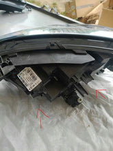 Load image into Gallery viewer, Frontscheinwerfer Renault Clio I V 260103507R Rechts Scheinwerfer Headlight SCH9426917336io