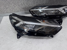 Load image into Gallery viewer, Frontscheinwerfer Dacia Sandero Jogger 260605914R 260106343R Ein Satz Headlight SCH9429137701bi