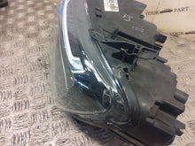 Laden Sie das Bild in den Galerie-Viewer, Frontscheinwerfer Dacia Duster 260602743R Links Scheinwerfer Headlight SCH9431340488xc