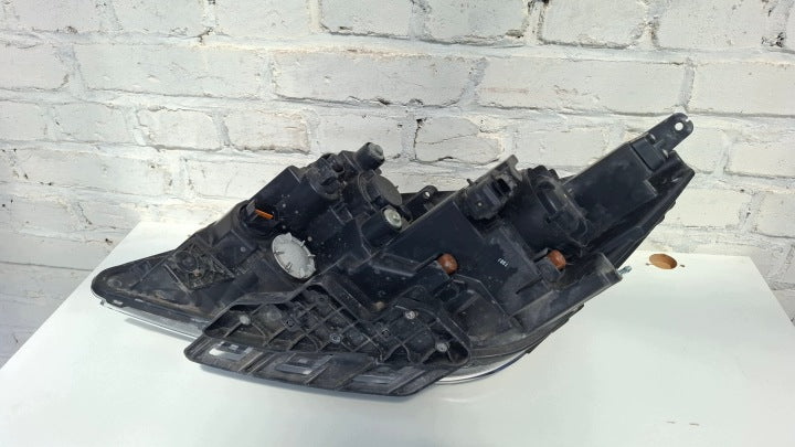 Frontscheinwerfer Ssangyong Korando 8310834200 Rechts Scheinwerfer Headlight SCH9433848238uv