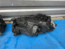 Laden Sie das Bild in den Galerie-Viewer, Frontscheinwerfer Skoda 5E4941010 5E49410095E Ein Satz Scheinwerfer Headlight SCH9434018363lg
