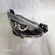 Laden Sie das Bild in den Galerie-Viewer, Frontscheinwerfer Mazda 2 Dj II D43N-51030 Rechts Scheinwerfer Headlight SCH9436162703gm