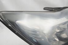 Laden Sie das Bild in den Galerie-Viewer, Frontscheinwerfer Ford Focus 8M51-13D154-CE Rechts Scheinwerfer Headlight SCH9437565697mb