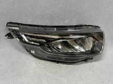 Laden Sie das Bild in den Galerie-Viewer, Frontscheinwerfer Iveco Daily IV 05802711799 LED Rechts Scheinwerfer Headlight SCH9453688467cu
