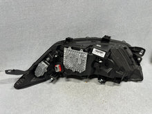 Laden Sie das Bild in den Galerie-Viewer, Frontscheinwerfer Iveco Daily IV 05802711799 LED Rechts Scheinwerfer Headlight SCH9453688467cu