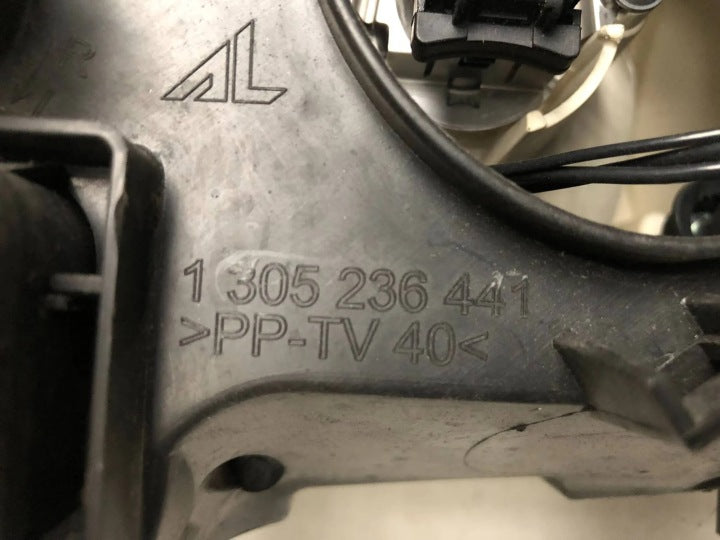 Frontscheinwerfer Mercedes-Benz W169 1305236441 Rechts Scheinwerfer Headlight SCH9457045675ff