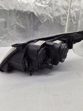 Load image into Gallery viewer, Frontscheinwerfer Saab 9-3 1EL00960602 Xenon Rechts Scheinwerfer Headlight SCH9461137389er