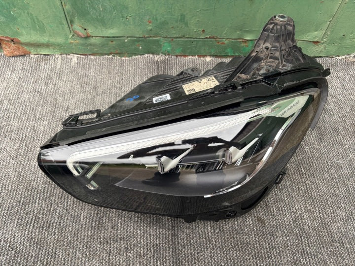 Frontscheinwerfer Mercedes-Benz W213 A2139067509 A2139067609 Ein Satz Headlight SCH9468192071ei