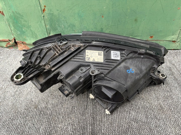 Frontscheinwerfer Mercedes-Benz W213 A2139067509 A2139067609 Ein Satz Headlight SCH9468192071ei