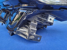 Laden Sie das Bild in den Galerie-Viewer, Frontscheinwerfer Mazda 3 BCJH-51030 Links Scheinwerfer Headlight SCH9469290103ac