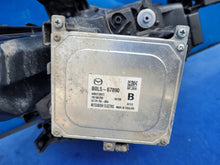 Laden Sie das Bild in den Galerie-Viewer, Frontscheinwerfer Mazda 3 BCJH-51030 Links Scheinwerfer Headlight SCH9469290103ac