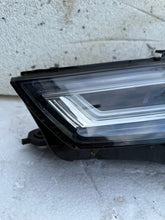 Laden Sie das Bild in den Galerie-Viewer, Frontscheinwerfer Audi A4 B9 8W0941773 Links Scheinwerfer Headlight SCH9471014448bu