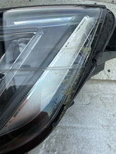 Laden Sie das Bild in den Galerie-Viewer, Frontscheinwerfer Audi A4 B9 8W0941773 Links Scheinwerfer Headlight SCH9471014448bu