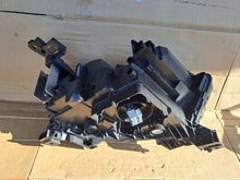 Laden Sie das Bild in den Galerie-Viewer, Frontscheinwerfer Opel Mokka 9867456180 Links Scheinwerfer Headlight SCH9484116964eo