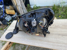 Laden Sie das Bild in den Galerie-Viewer, Frontscheinwerfer Nissan Qashqai I 26060-BR008 Rechts Scheinwerfer Headlight SCH9484552824gw