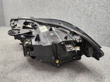 Load image into Gallery viewer, Frontscheinwerfer BMW 1 F40 948280810SCZ Rechts Scheinwerfer Headlight SCH9485383203zo