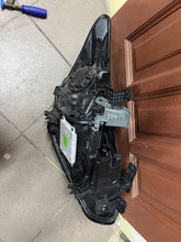 Laden Sie das Bild in den Galerie-Viewer, Frontscheinwerfer Kia Stinger GEY6384 Links Scheinwerfer Headlight SCH9486448351jl