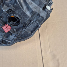 Laden Sie das Bild in den Galerie-Viewer, Frontscheinwerfer Audi A3 8V0941006C Rechts Scheinwerfer Headlight SCH9487695643ex