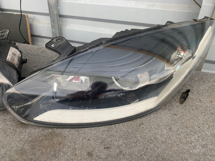 Frontscheinwerfer Renault Megane III 260601781R Links Scheinwerfer Headlight SCH9494559328rx