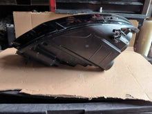 Laden Sie das Bild in den Galerie-Viewer, Frontscheinwerfer Audi A6 4G0941004N 4G0941003N Ein Stück (Rechts oder Links) SCH9495335633tf