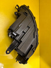 Load image into Gallery viewer, Frontscheinwerfer VW Passat 3J1941005 LED Links Scheinwerfer Headlight SCH9496788097si