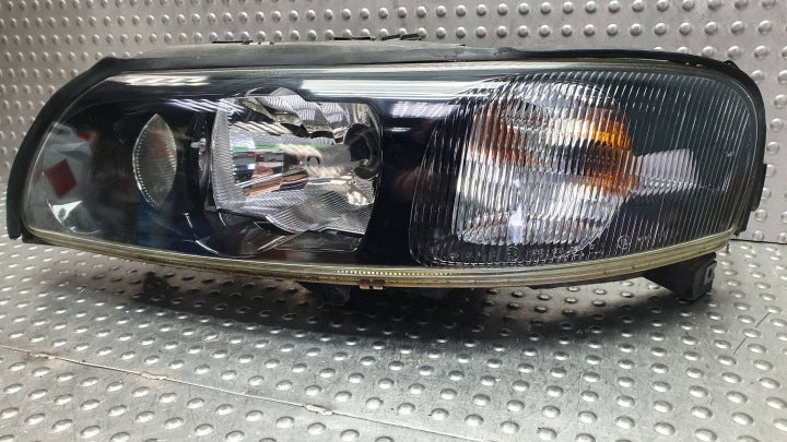 Frontscheinwerfer Volvo S60 V70 II 30655905 Links Scheinwerfer Headlight SCH9497409076mh
