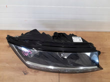 Load image into Gallery viewer, Frontscheinwerfer Skoda Fabia III 6V1941016D Rechts Scheinwerfer Headlight SCH9498349502bi