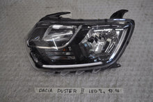 Laden Sie das Bild in den Galerie-Viewer, Frontscheinwerfer Dacia Duster 260609367R LED Links Scheinwerfer Headlight SCH9501054590ov
