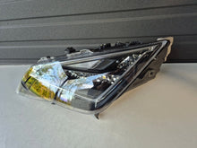 Laden Sie das Bild in den Galerie-Viewer, Frontscheinwerfer Seat Leon 5F1941007D LED Links Scheinwerfer Headlight SCH9504877794zb