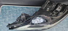 Laden Sie das Bild in den Galerie-Viewer, Frontscheinwerfer Lexus CT200 Links Scheinwerfer Headlight SCH9506859790xa