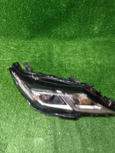 Laden Sie das Bild in den Galerie-Viewer, Frontscheinwerfer Toyota Camry 81110-33A20 LED Rechts Scheinwerfer Headlight SCH9510000149gq
