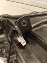 Laden Sie das Bild in den Galerie-Viewer, Frontscheinwerfer Toyota Aygo X 0H-330H-33 Links Scheinwerfer Headlight SCH9512575493zw