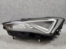 Laden Sie das Bild in den Galerie-Viewer, Frontscheinwerfer Seat Leon 5FB941007 LED Links Scheinwerfer Headlight SCH9516945141kq