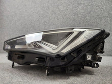 Laden Sie das Bild in den Galerie-Viewer, Frontscheinwerfer Seat Leon 5FB941007 LED Links Scheinwerfer Headlight SCH9516945141kq