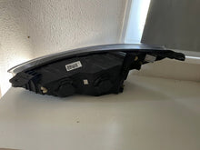 Load image into Gallery viewer, Frontscheinwerfer Ford Focus MX7B-13E014-CE LED Rechts Scheinwerfer Headlight SCH9522484028lp