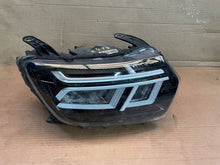 Laden Sie das Bild in den Galerie-Viewer, Frontscheinwerfer Dacia Duster 260106194R Rechts Scheinwerfer Headlight SCH9531069254an
