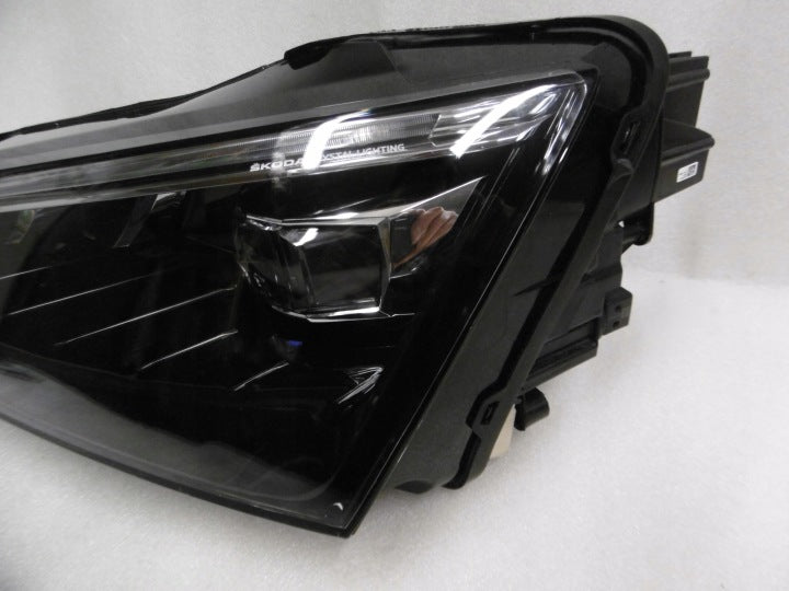 Frontscheinwerfer Skoda Scala 657941015 LED Links Scheinwerfer Headlight SCH9533050489am