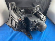 Laden Sie das Bild in den Galerie-Viewer, Frontscheinwerfer Dodge Durango P68299137AD Links Scheinwerfer Headlight SCH9533552055ki