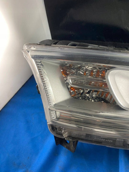 Frontscheinwerfer Dodge Durango P68299137AD Links Scheinwerfer Headlight SCH9533552055ki
