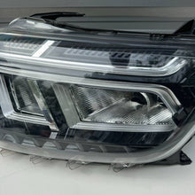 Laden Sie das Bild in den Galerie-Viewer, Frontscheinwerfer Dacia Duster 260602287R Links Scheinwerfer Headlight SCH9536883607qm