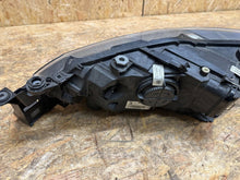 Laden Sie das Bild in den Galerie-Viewer, Frontscheinwerfer Seat Ibiza I V 6F1941006 Rechts Scheinwerfer Headlight SCH9538622301ys