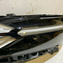 Laden Sie das Bild in den Galerie-Viewer, Frontscheinwerfer Dacia Duster 260107725R LED Rechts Scheinwerfer Headlight SCH9541672257so