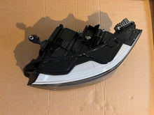 Laden Sie das Bild in den Galerie-Viewer, Frontscheinwerfer VW 14B941035B Links Scheinwerfer Headlight SCH9545919108jd